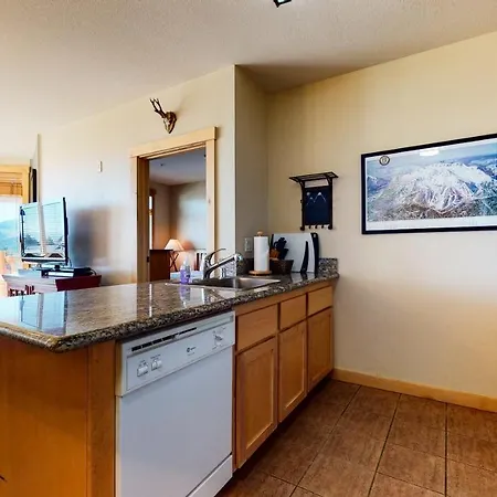 Sunstone #209 Condo